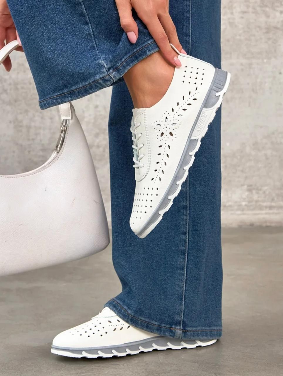 ,кеды женски,мокасины с перфорацией,кроссовки женскиe,кроссовки с перфорацией