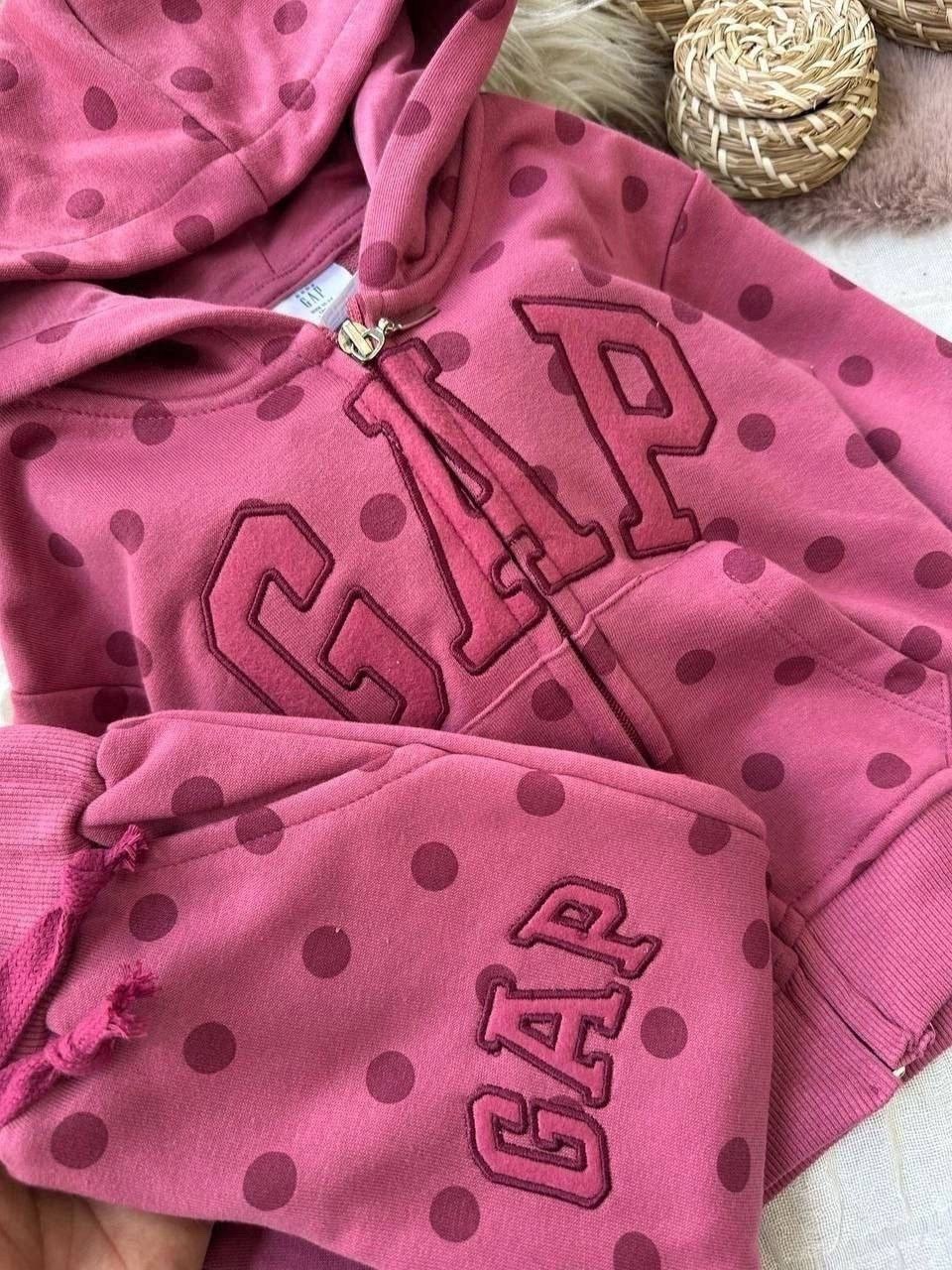 детский костюм с принтом,детский спортивный костюм gap,спортивный костюм на девочку,спортивный костюм gap,детский костюм с капюшоном