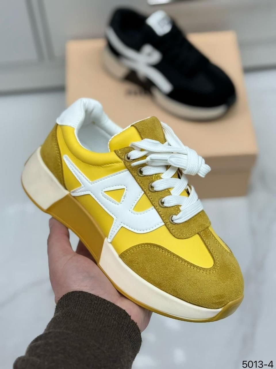 ,кроссовки женскиe,спортивный ,модная спортивная ,кроссовки модные