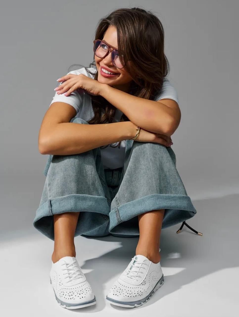 ,кеды женски,мокасины с перфорацией,кроссовки женскиe,кроссовки с перфорацией