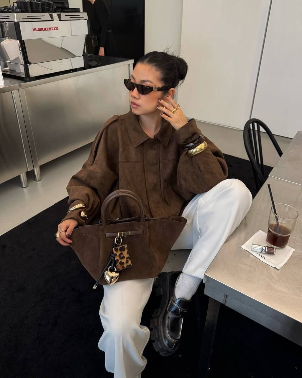 куртка модная,замшевая куртка,модная коричневая короткая шерстяная куртка для женщин,модные стили