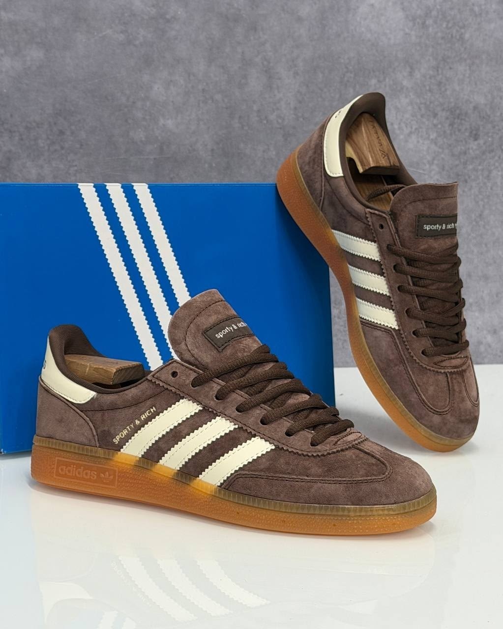 кроссовки adidas handball spezial sporty & rich на шнурках,кроссовки adidas handball spezial sporty & rich brown,кроссовки adidas handball spezial sporty & rich brown кеды,кеды adidas handball spezial
