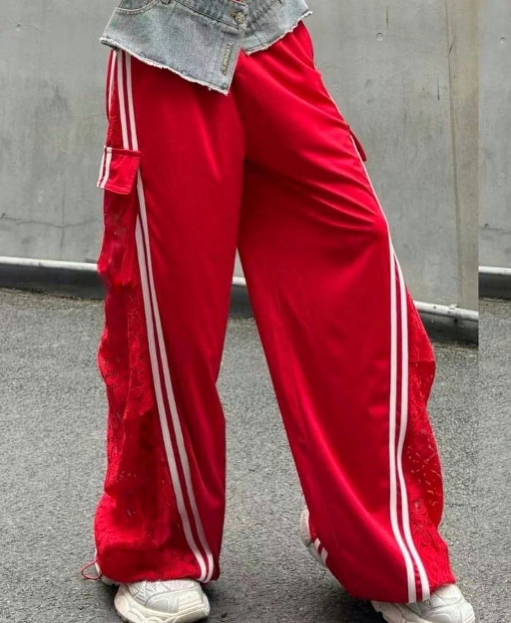 штаны широкие спортивные,штаны женские спортивные,штаны красные,широкие спортивные брюки,широкие брюки адидас женские