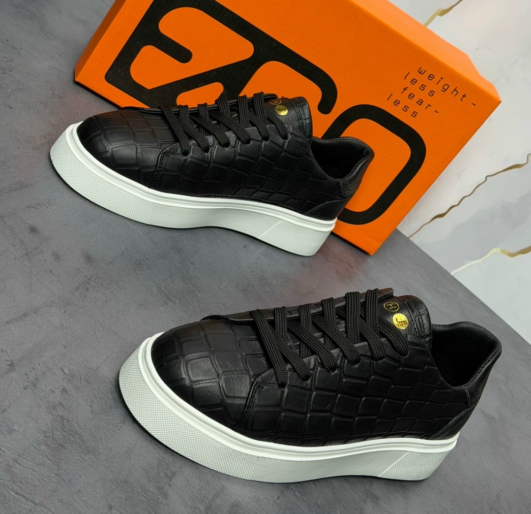 ,кеды адидас мужские черные с белой подошвой,мужская ,обуви,мужские кроссовки