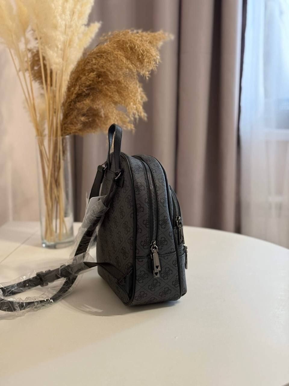 рюкзак guess,рюкзак женский guess,guess рюкзак серый,рюкзак женский guess hwsg6994330 антрацит,рюкзак guess черный