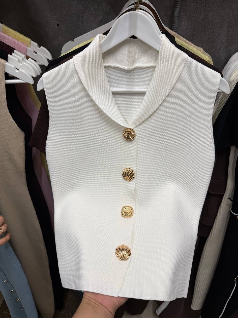 вязаные жилеты,жилетка женская,трикотажный жилет,жилет женский,вязаные жилеты женские