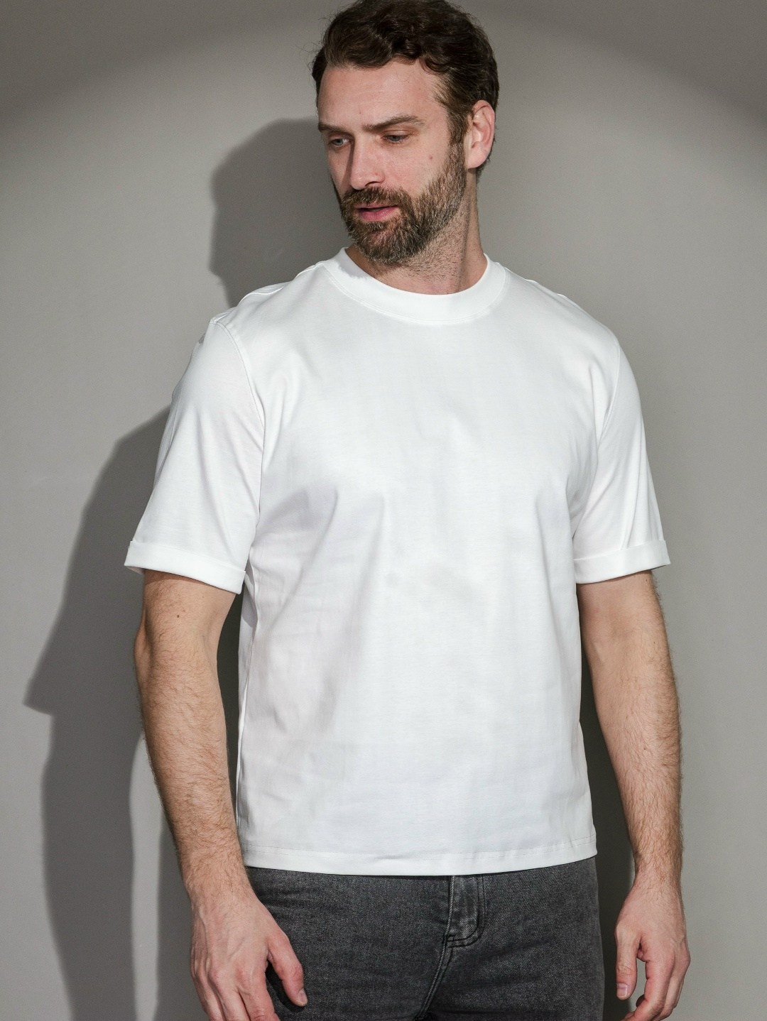 белая футболка мужская,белая футболка,мужская футболка,мужская базовая футболка,футболки для мужчин
