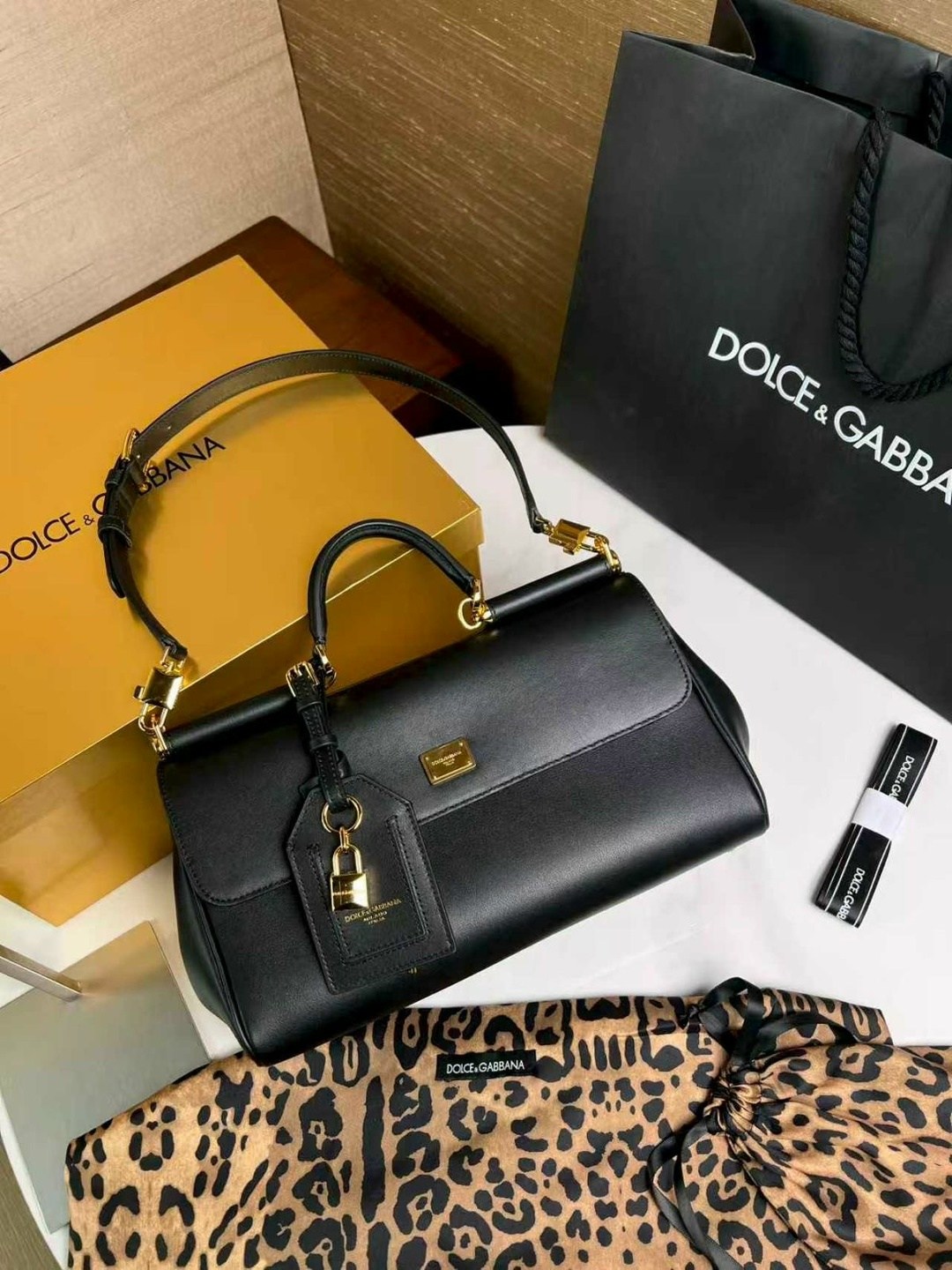 чёрная женская сумка my sicily dolce & gabbana,сумка dolce&gabbana,сумка дольче габбана,сумка дольче габбана сицилия,dolce & gabbana сумка sicily среднего размера черный