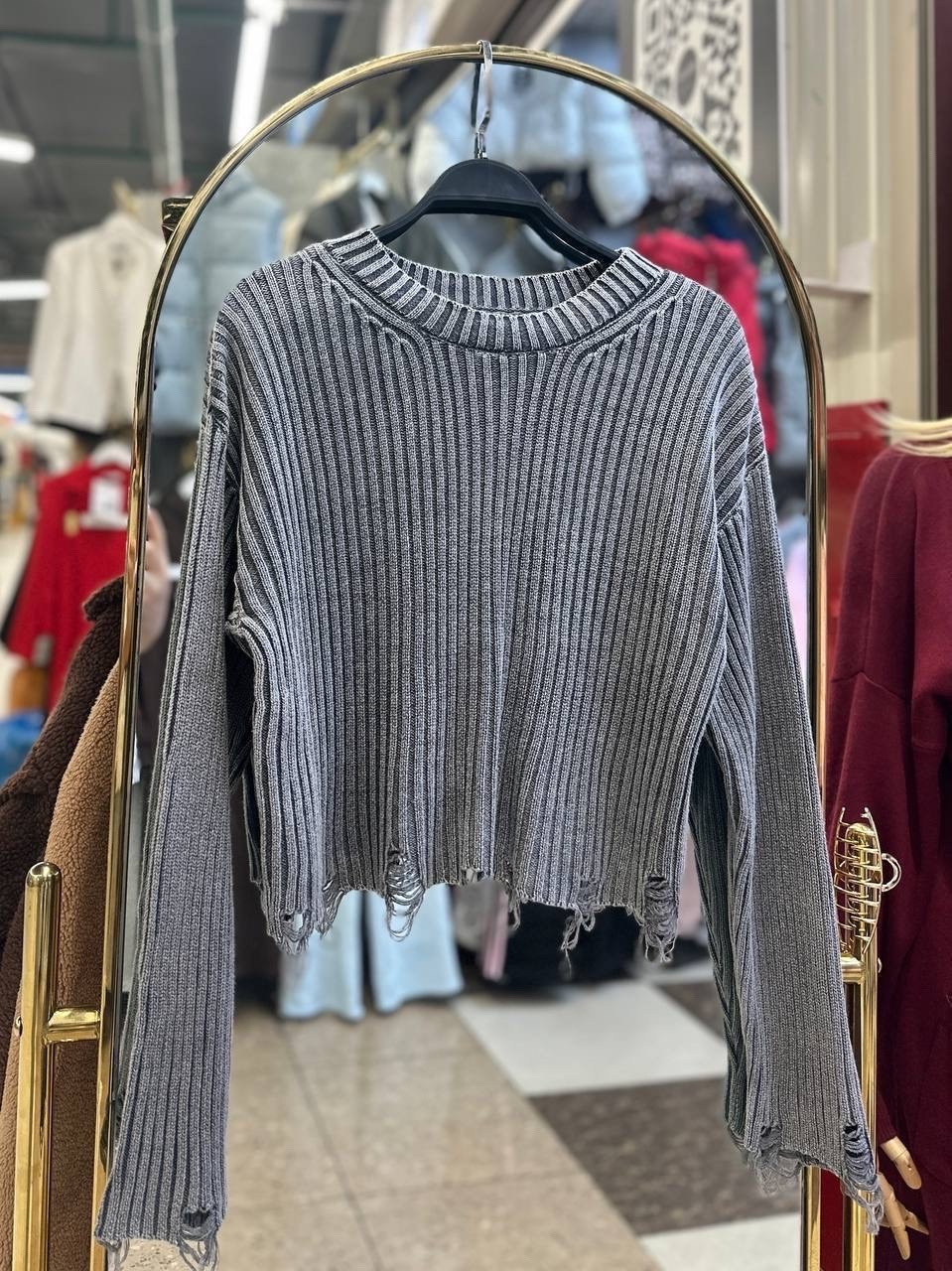 стильный свитер,джемпер,женские джемпера,кофта женская,свитер укороченный оверсайз рваный вязаный jonda