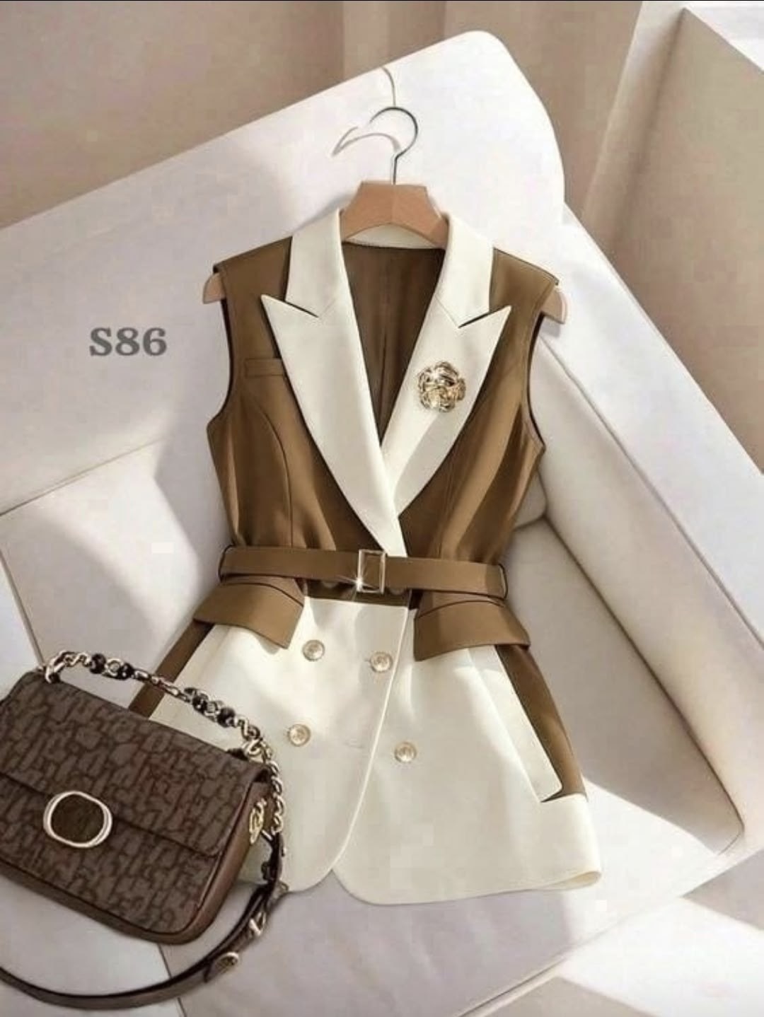 жилетка женская,жилет с поясом,женские жилеты,жилет,модные жилеты