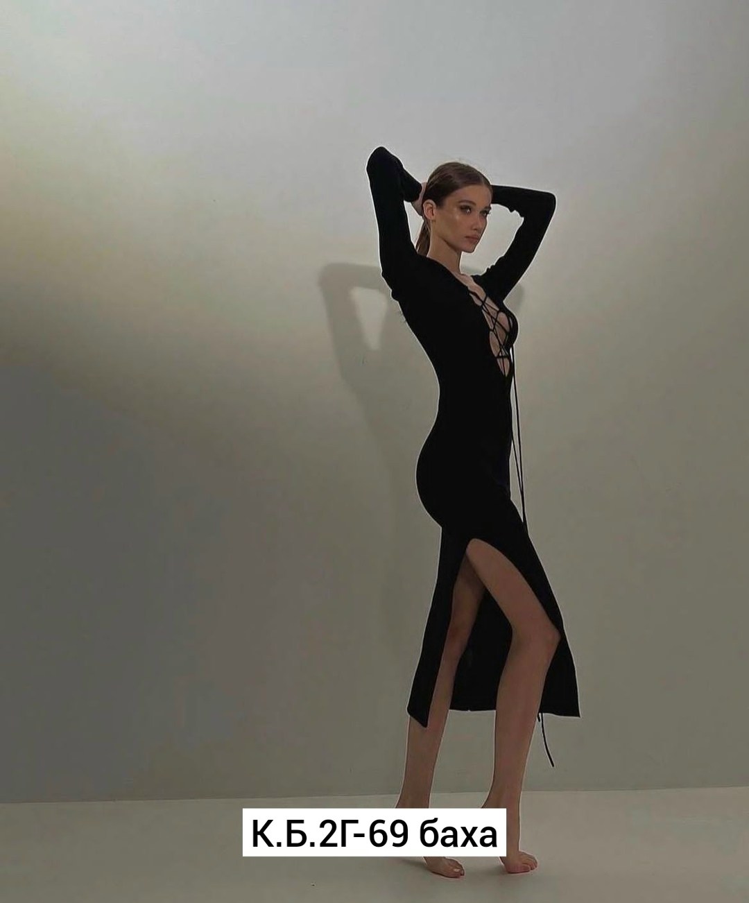 платье сексуальное,декольте платье,платье с глубоким декольте,платье миди,черное платье