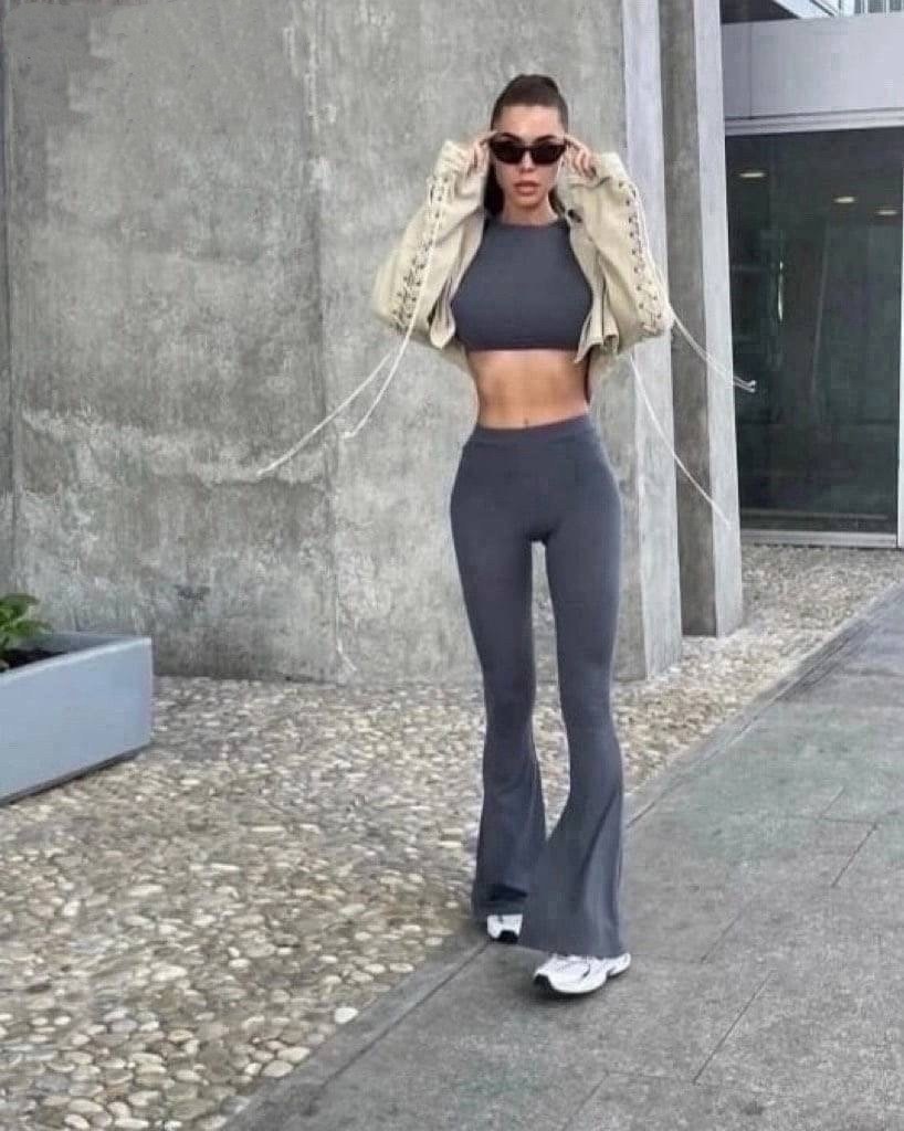 модные брюки,брюки с высокой талией,брюки клеш,брюки клеш с высокой талией