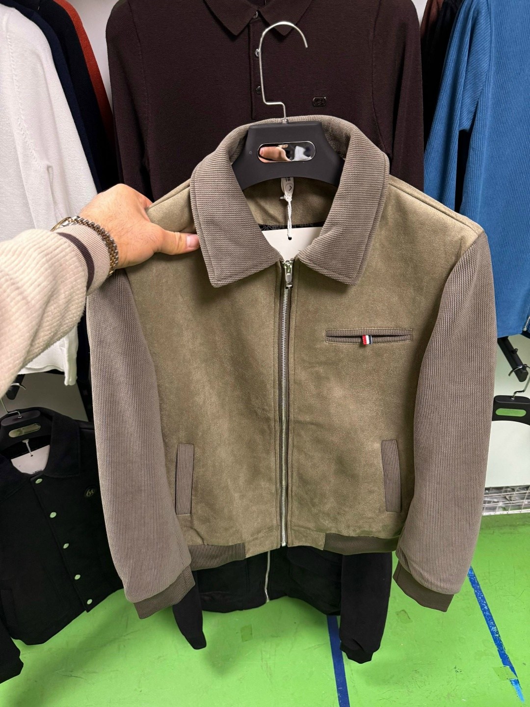 куртка замшевая мужская,куртка мужская loro piana lux-109822,мужская кожа замшевая куртка фирмы канада.,замшевая куртка,кожаная куртка