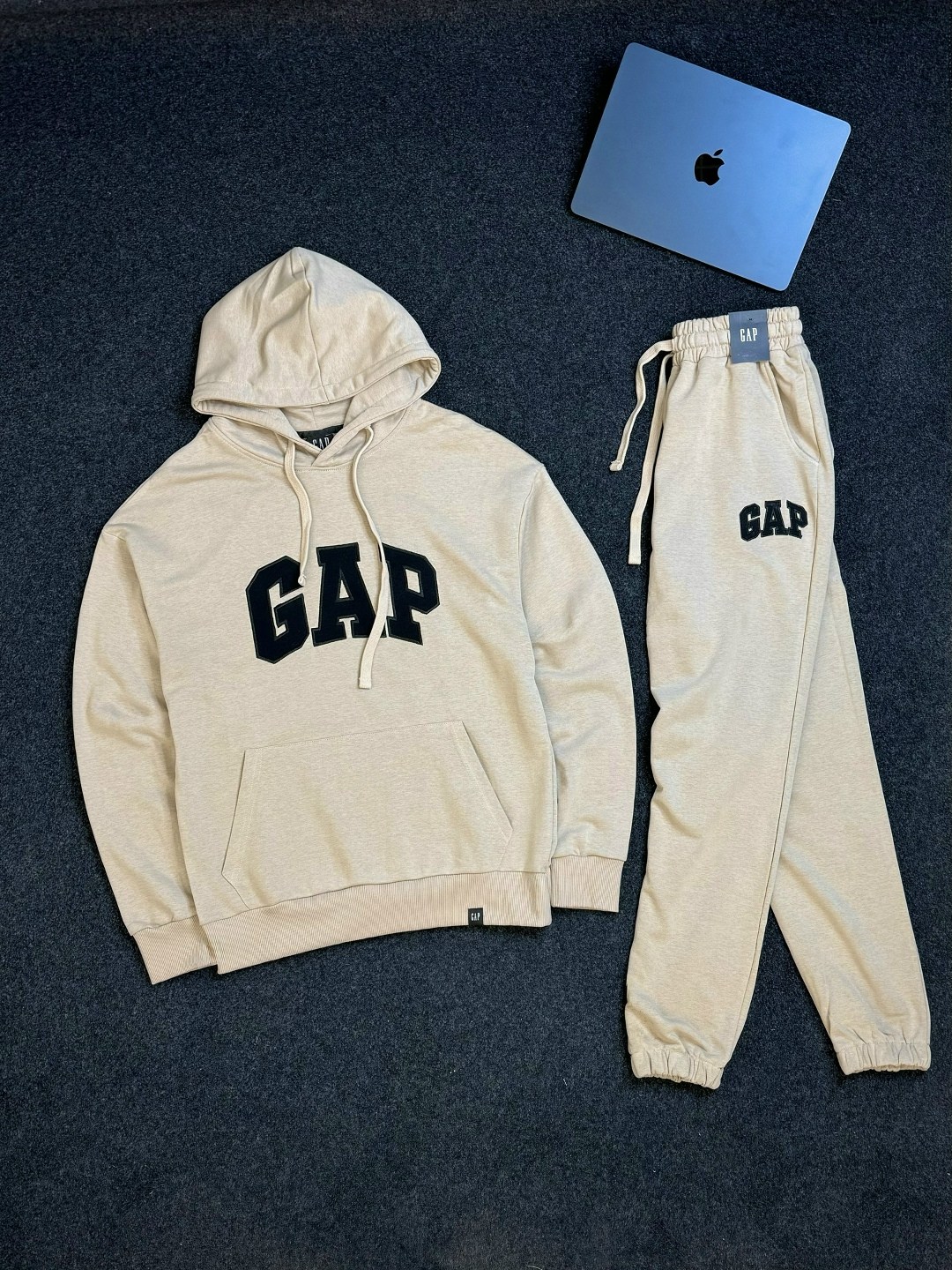 спортивный костюм gap,костюм спортивный мужской,спортивные костюмы для мужчин,костюм спортивный,костюм с худи