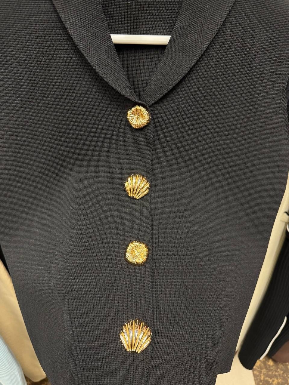 вязаные жилеты,жилетка женская,трикотажный жилет,жилет женский,вязаные жилеты женские