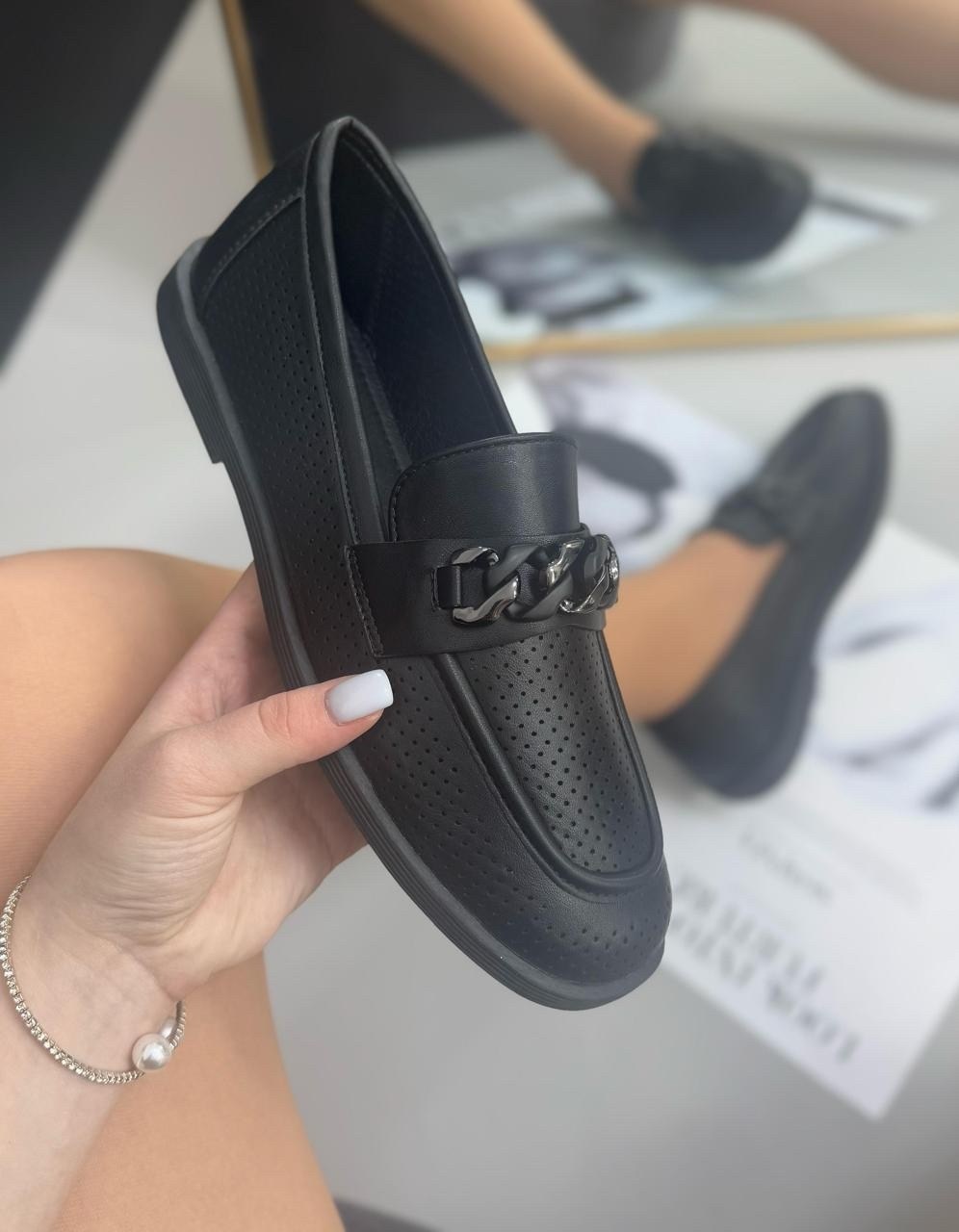 ,лоферы с перфорацией,женские лоферы,мокасины женские,лоферы белые