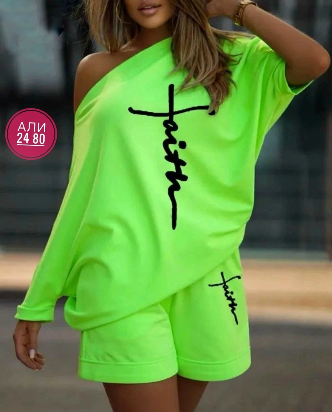 салатовый костюм с шортами,женский спортивный костюм с шортами,костюм с шортами и кофтой,спортивные костюм с шортами,спортивные костюмы женские