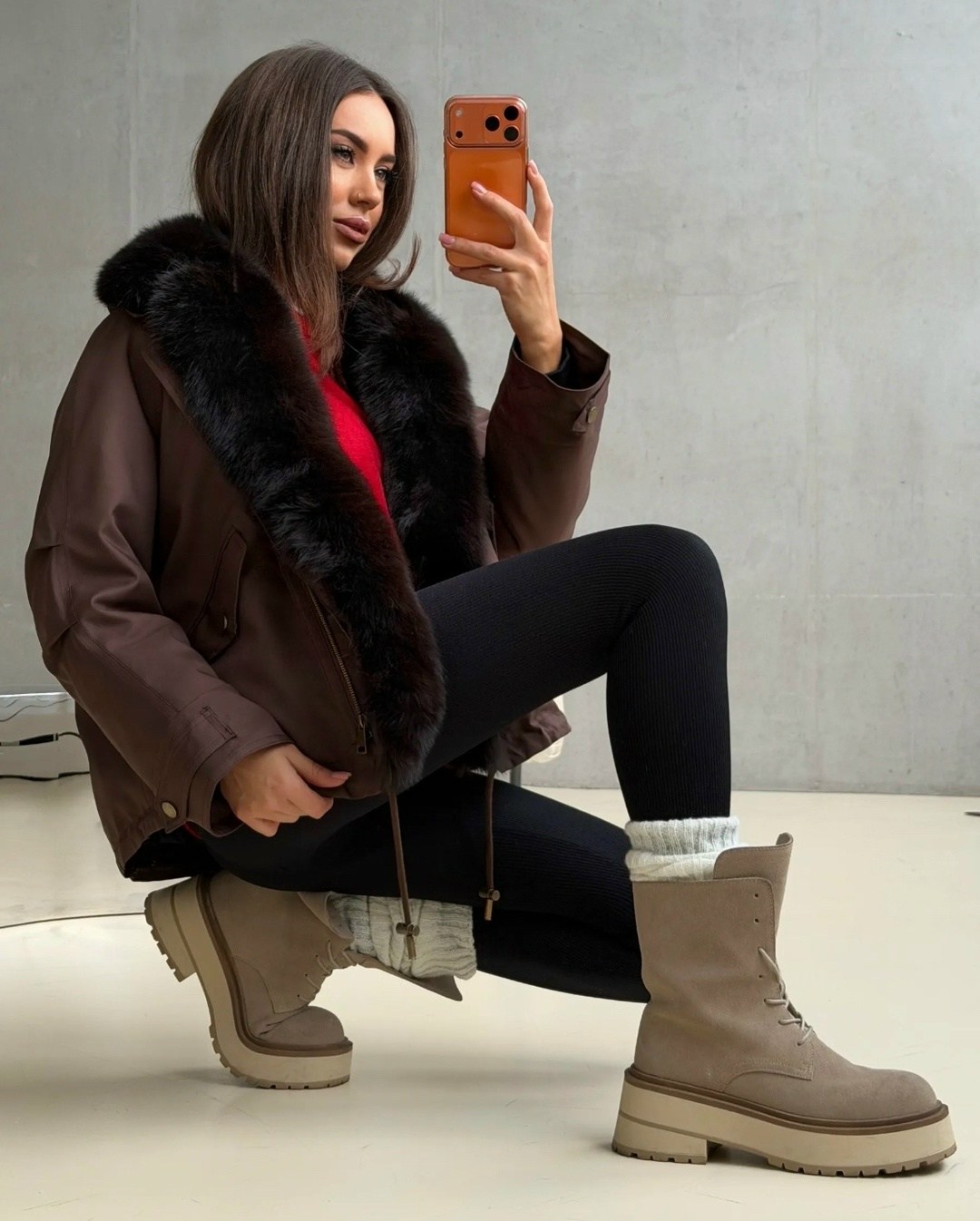 куртка - пуховик с мехом песца city furs,куртка коричневая,кожаная куртка с мехом,кожаная куртка с мехом песца,парка мехом