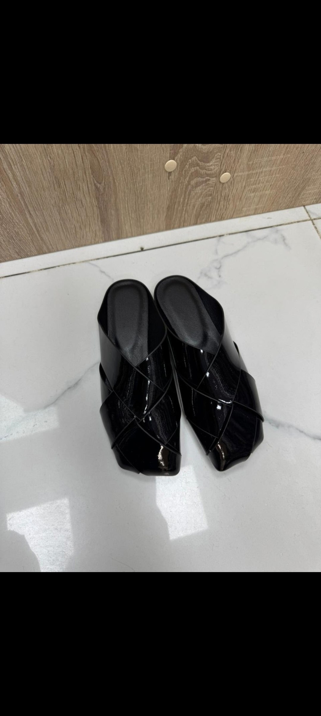 тапочки модные,шлепанцы женские,,модные шлепанцы,шлепанцы боттега венета