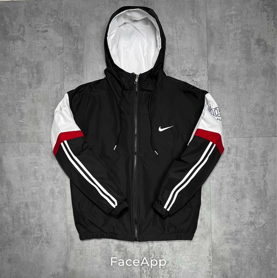 ветровка nike,легкая куртка,куртка спортивная,мужская куртка nike,куртка