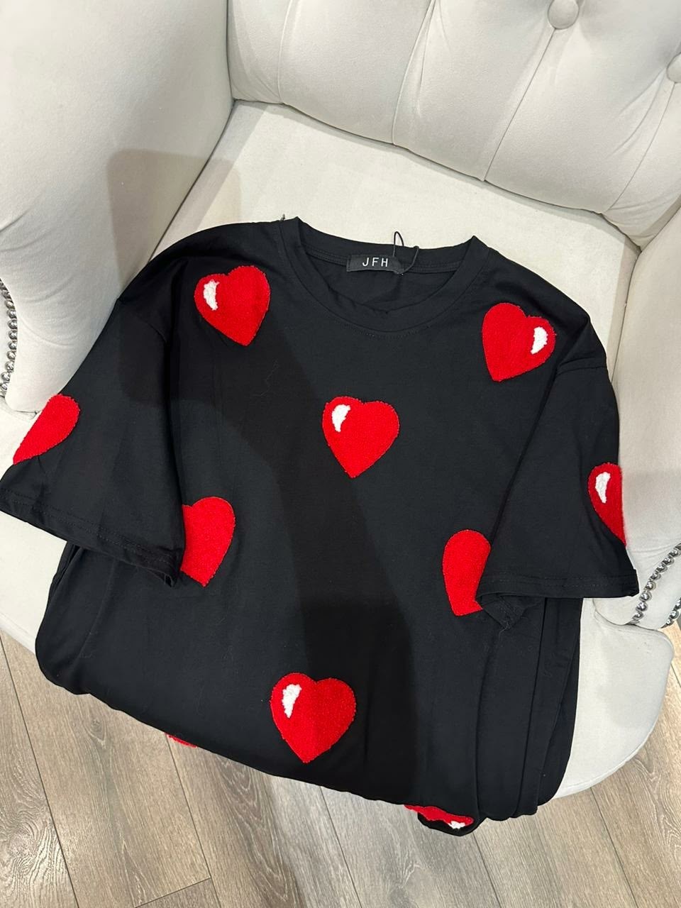футболки женская оверсайз,женская футболка,футболка оверсайз с сердцами,футболки женские модные,футболка оверсайз с сердечками
