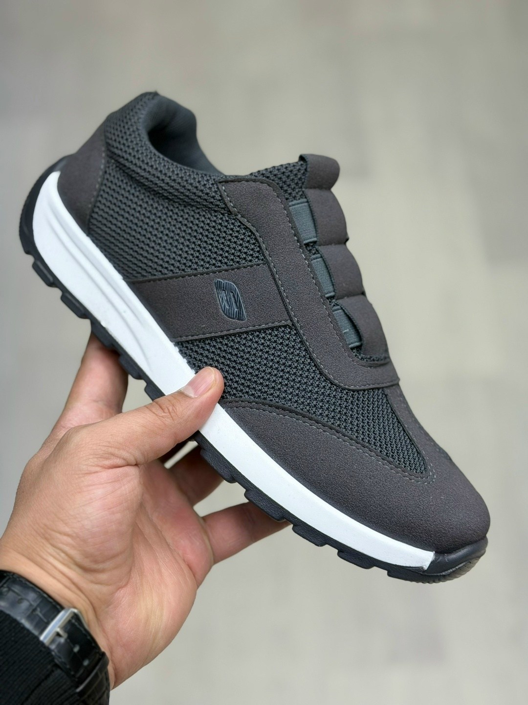 ,кроссовка мужской,повседневные кроссовки,кроссовки для мужчин,мужские кроссовки