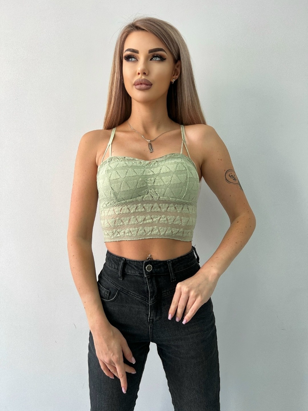 топ женский,кроп топ,вязаные топы,топ с завязками,кроп топ вязаный