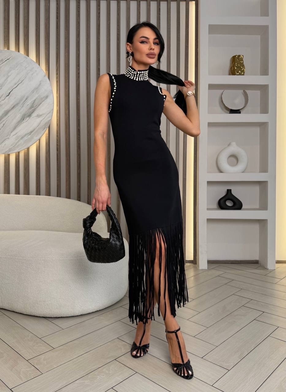 платье с бахромой,платье черное с бахромой,трикотажное платье с широкой бахромой,платье,женское платье