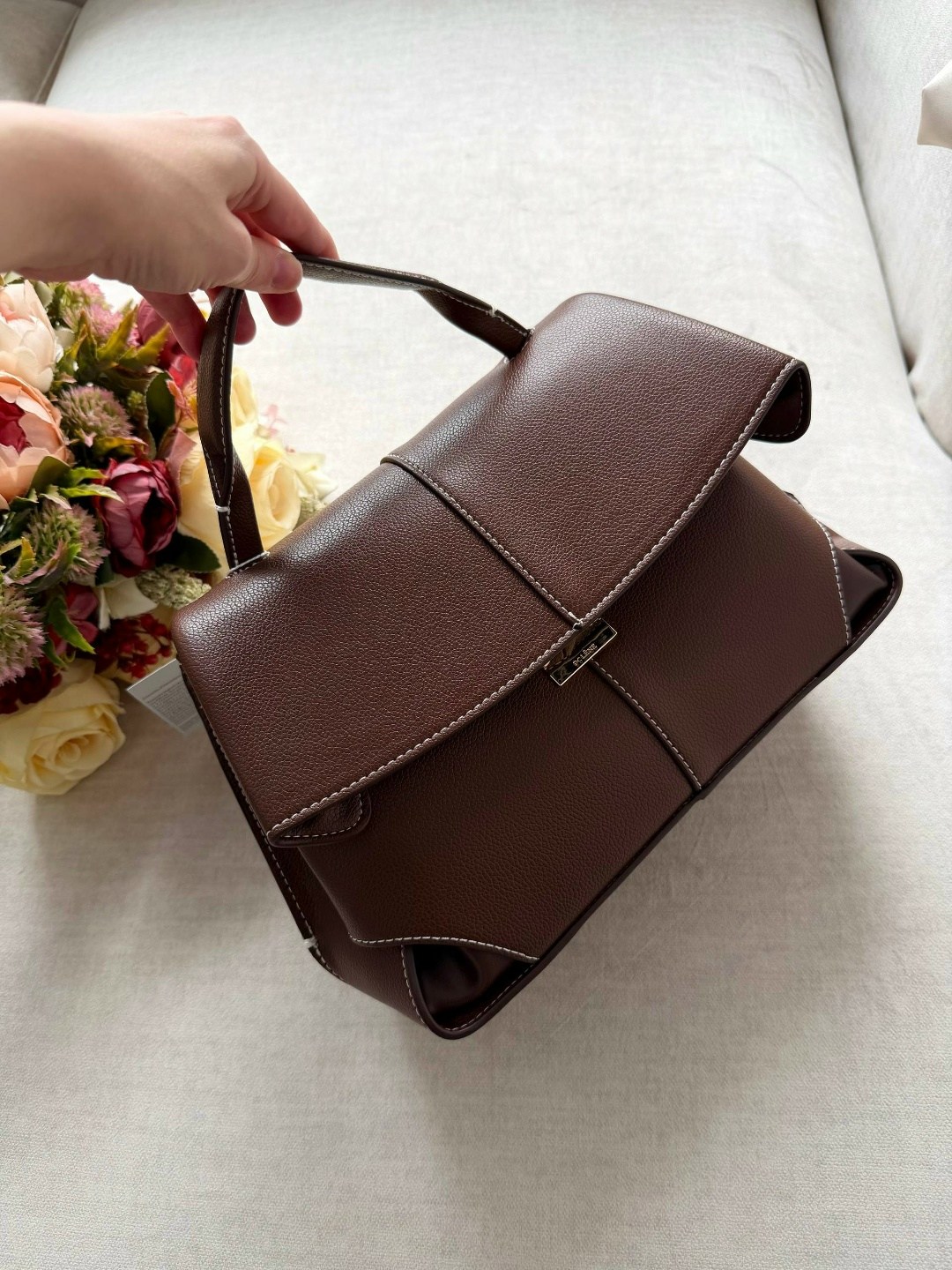 женская сумка,сумка женская на магните цвет коричневый,кожаная женская сумка,женская сумка из натуральной кожи,кожаная сумка