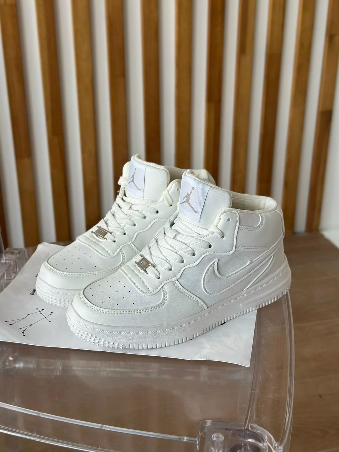 кроссовки найк женские белые кожаные высокие,кроссовки белые nike air force,кроссовки женские nike air force,кроссовки nike air force 1 белые,nike air force 1 mid white