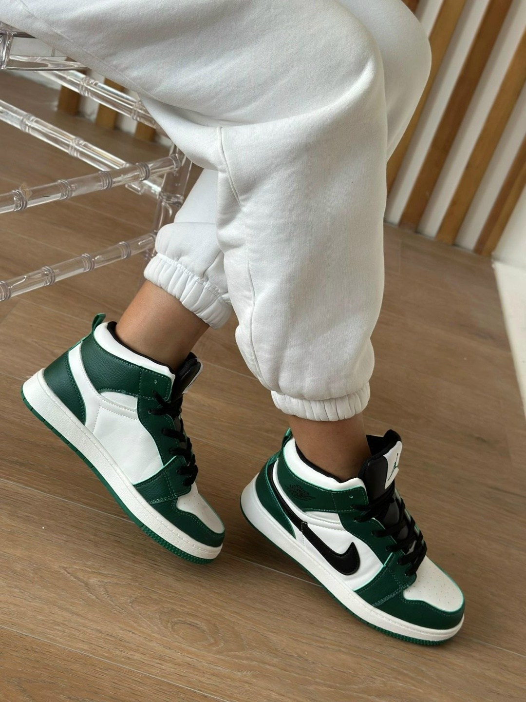 кроссовки найк женские белые кожаные высокие,кроссовки белые nike air force,кроссовки женские nike air force,кроссовки nike air force 1 белые,nike air force 1 mid white