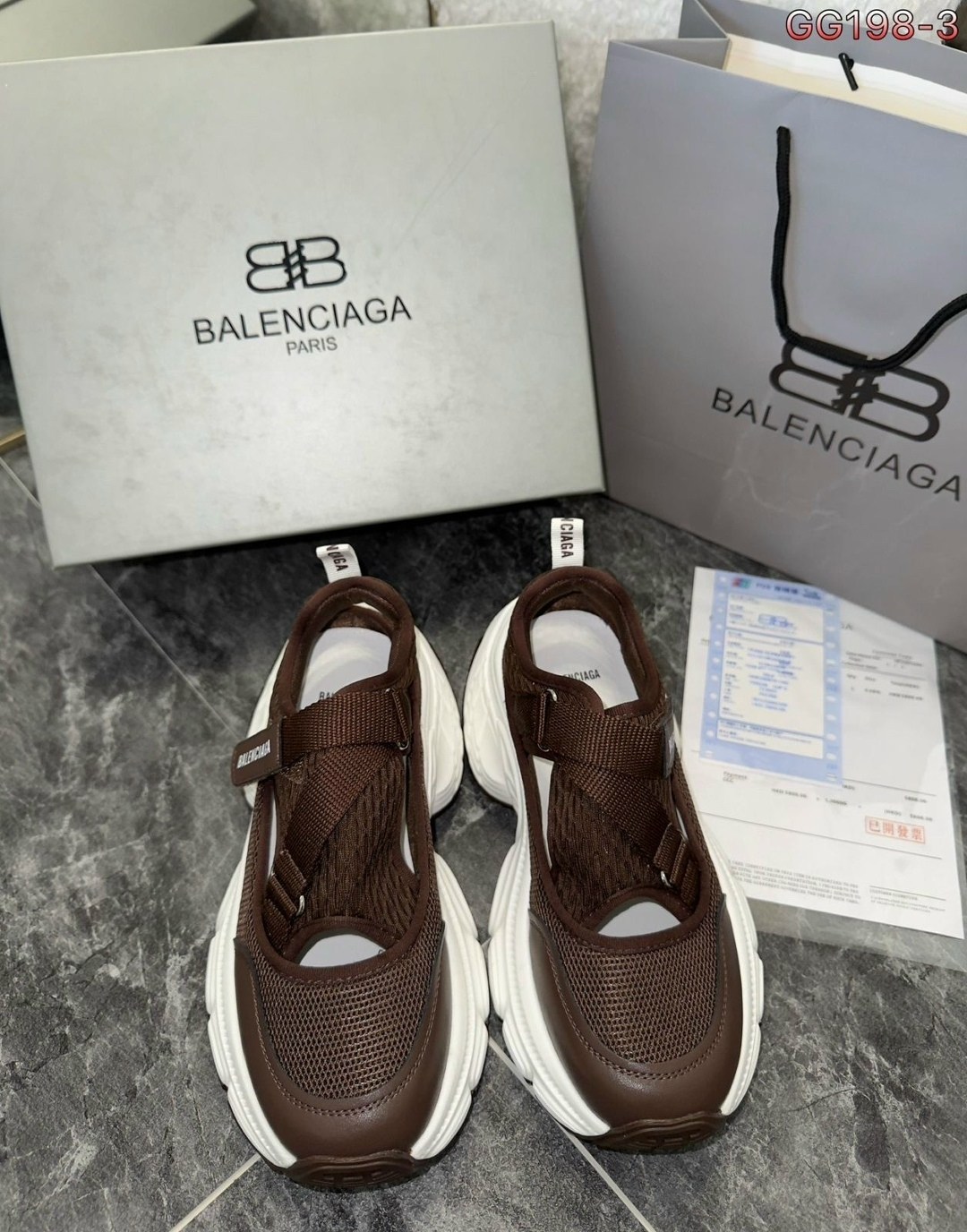 ,кроссовки женские,женские модные кроссовки,повседневные кроссовки,спортивная