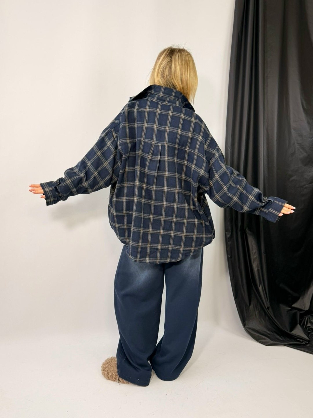 рубашка оверсайз удлиненная в клетку annemore,рубашка в клетку оверсайз удлиненная,рубашка в клетку оверсайз,женская рубашка в клетку,рубашка в клетку