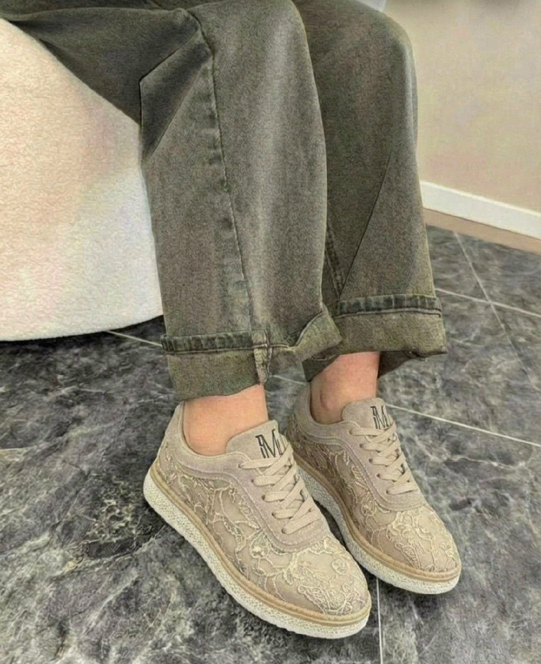 ,кроссовки женскиe,модная женская ,повседневная , женская