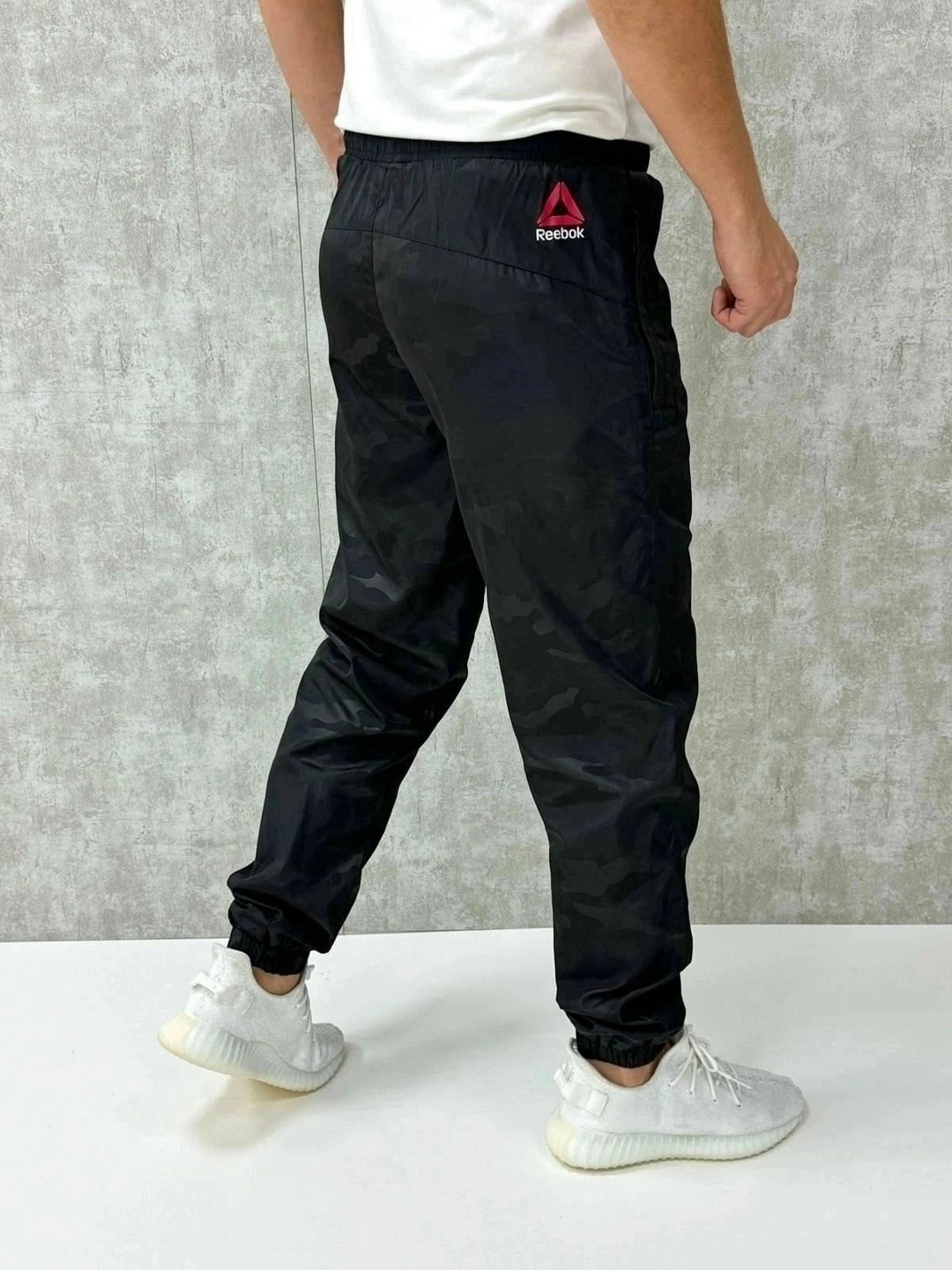 брюки мужские reebok,мужские спортивные брюки reebok,брюки спортивные reebok wor woven pant,спортивные брюки мужские reebok ow fleece lined pants черные,спортивные брюки мужские reebok ow fleece lined