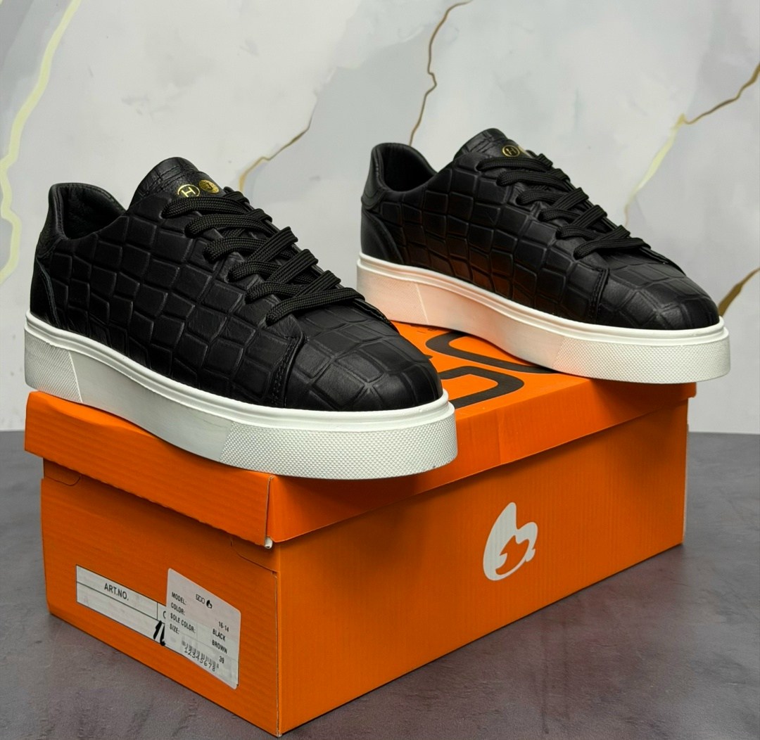 ,кеды адидас мужские черные с белой подошвой,мужская ,обуви,мужские кроссовки