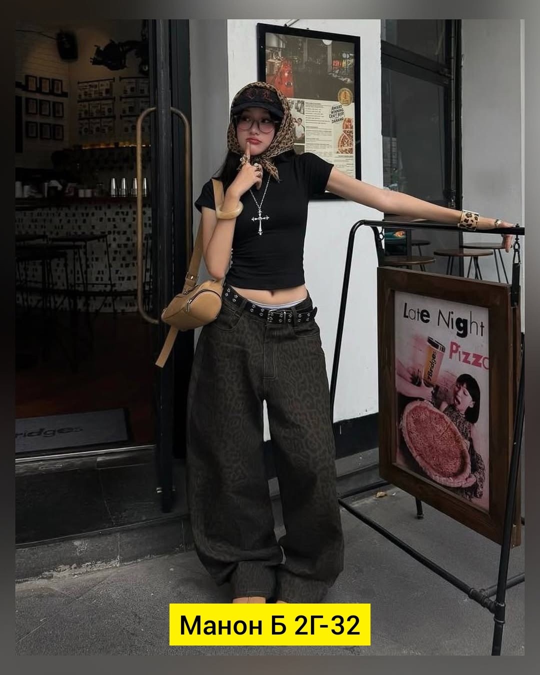 брюки с широкими штанинами,джинсы женские широкие,джинсовые широкие брюки,джинсы женские с широкими штанинами,женские джинсы с высокой талией