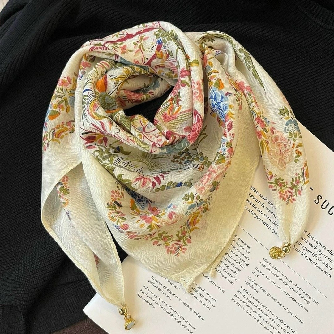 платки шелк фенди,шарф женские,шарфы и платки,шелковый шарф,шарф