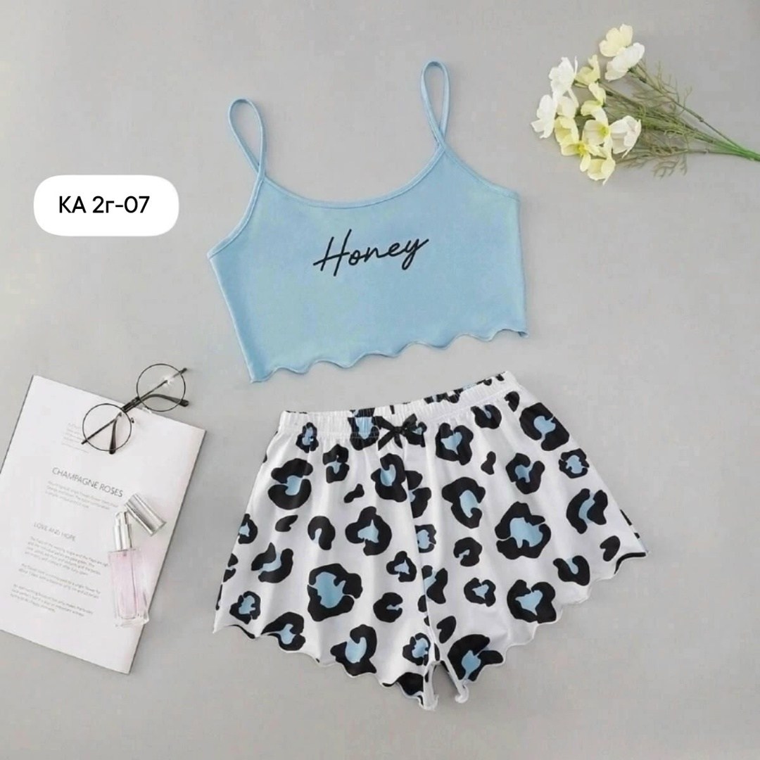 пижама женская с шортами с сердечками,пижама женская,домашняя одежда пижама,пижама женская топ и шорты арт. 1382227,женская пижама комплект