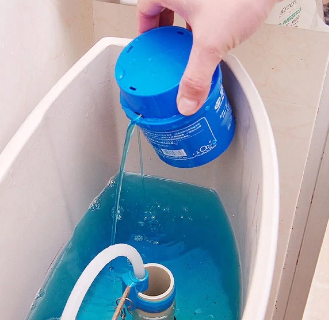 емкости пластиковые,емкости,синий пузырь мыть средства для чистки туалетов туалет дезодорант,газовые баллоны,бочка 200 литров