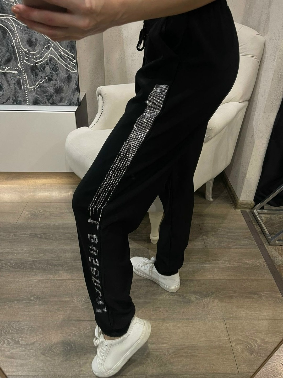 спортивные штаны со стразами,женские спортивные брюки,брюки спортивные,штаны со стразами,брюки со стразами