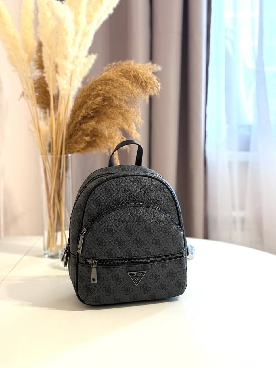 рюкзак guess,рюкзак женский guess,guess рюкзак серый,рюкзак женский guess hwsg6994330 антрацит,рюкзак guess черный