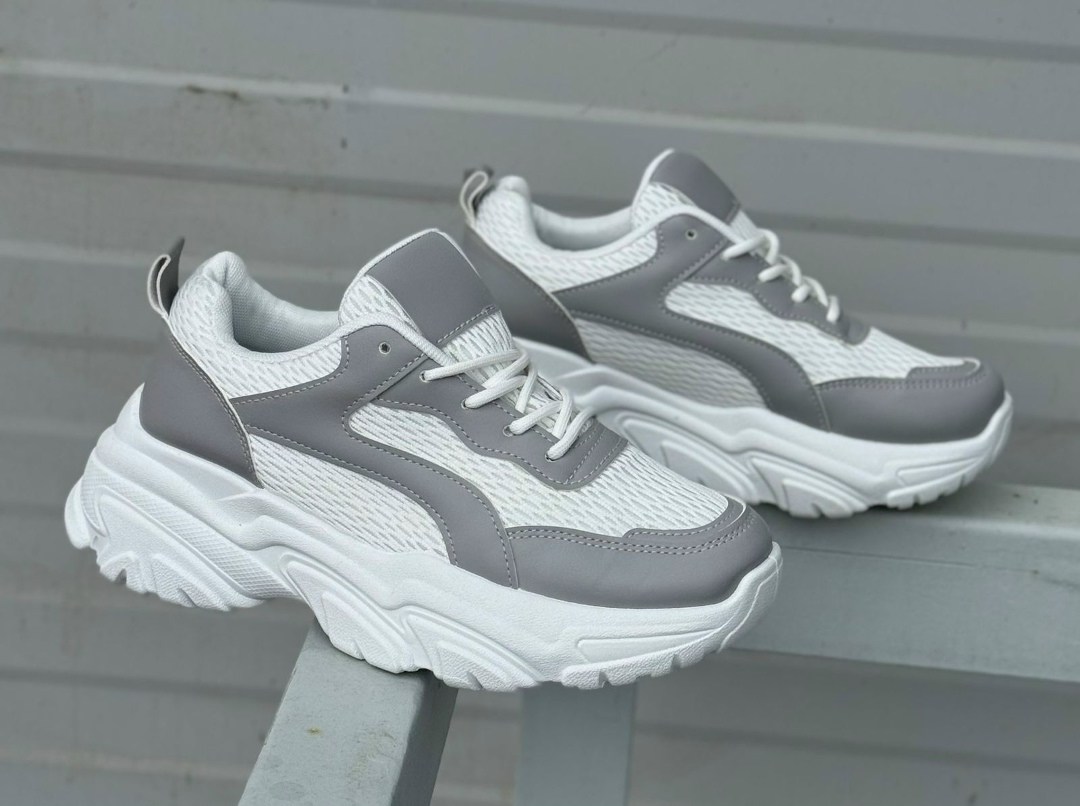 женские кроссовки,кроссовки женские белые,кроссовки белая,женские массивные кроссовки,кроссовки модные