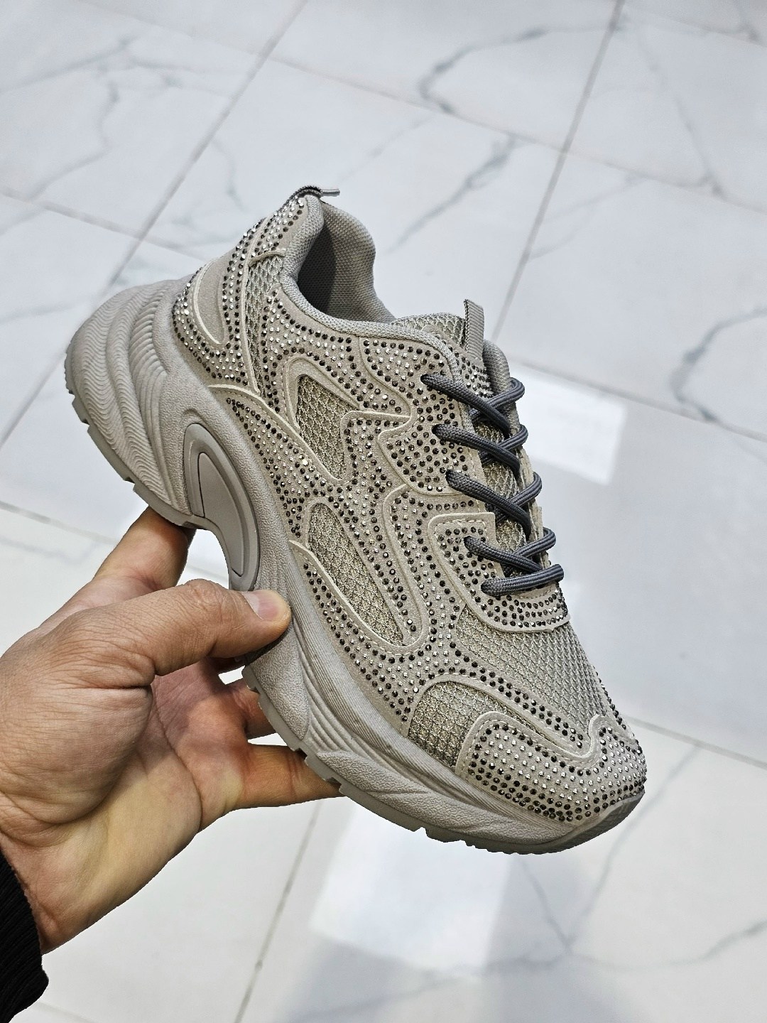 женские кроссовки,кроссовка,кроссовки бежевые,кроссовки,модные кроссовки