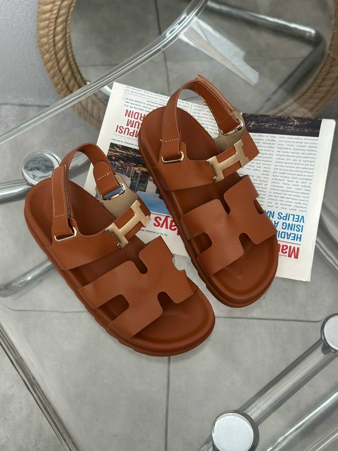 шлепанцы hermes,тапочки hermes,шлепанцы стильные,сандали,сандали гермес