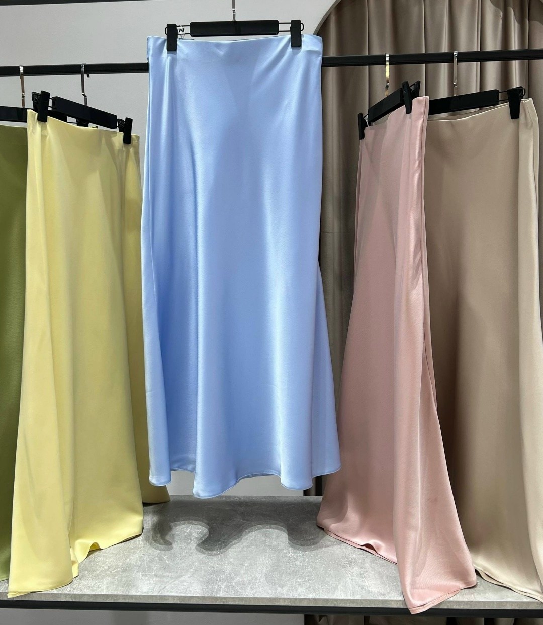 юбка атласная миди,юбка для полных,юбка шелковая миди,юбка женская,юбка