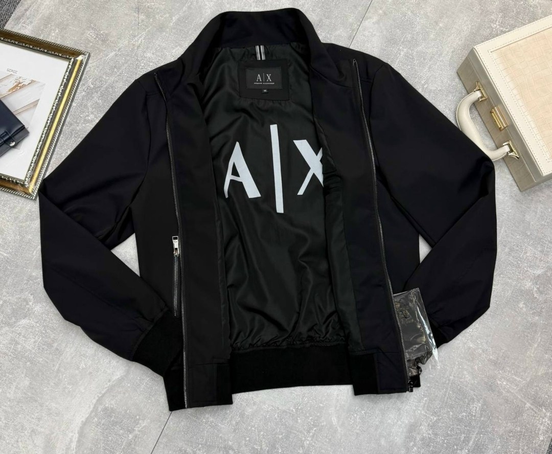 куртка бомбер,мужская куртка,куртка,легкая куртка,мужская куртка бомбер