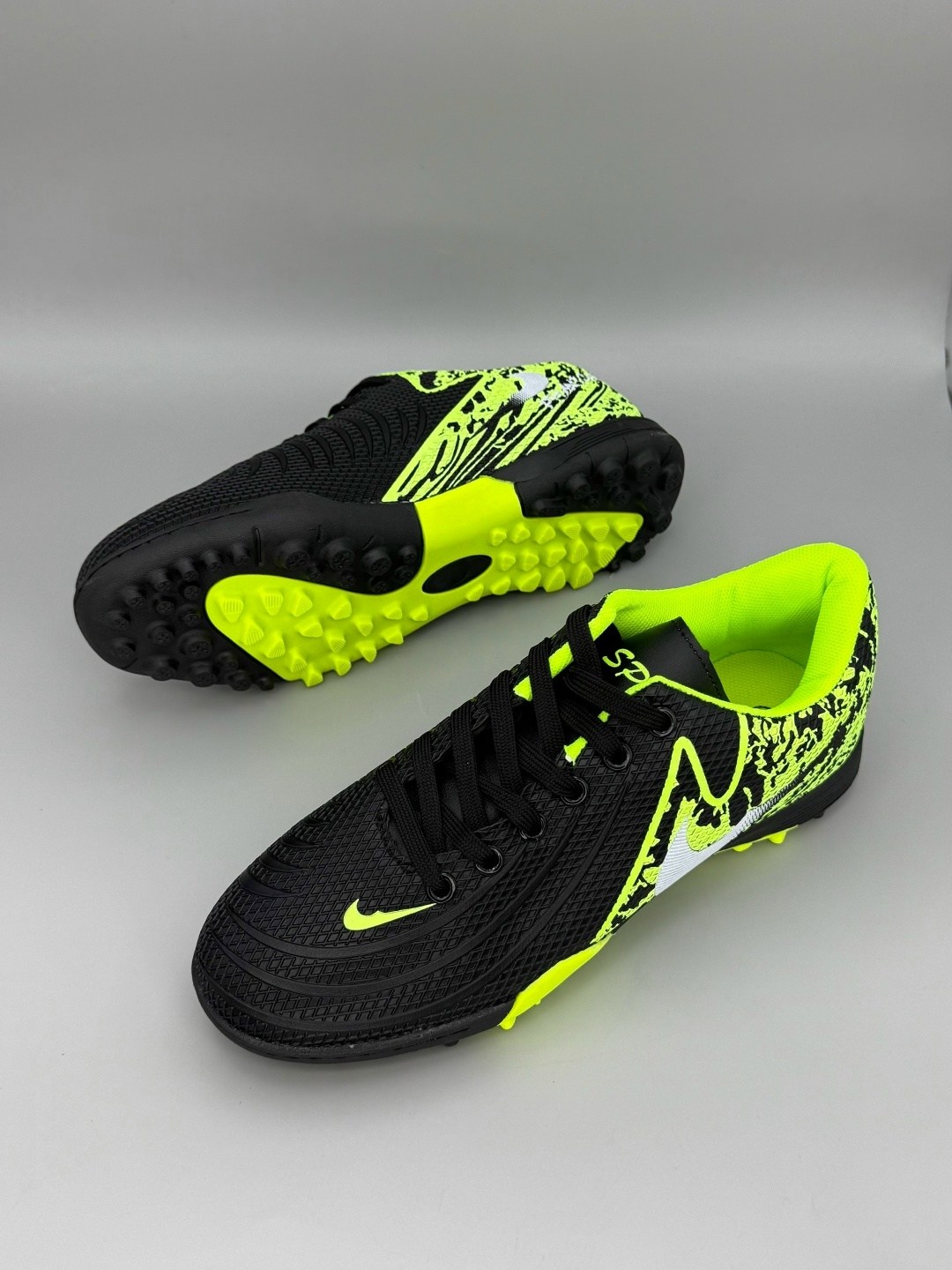 футзалки найк эластико,футбольная бутса,футзалки найк черные,сороконожки футбольные,шиповки футбольные