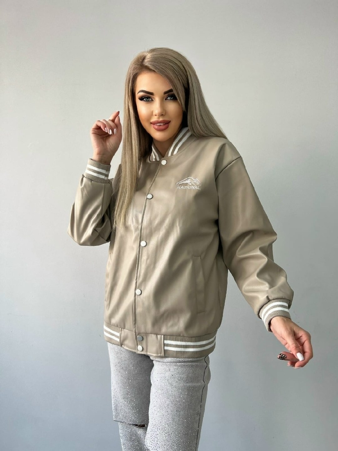 куртка бомбер,женская куртка бомбер,женская куртка,бомбер кофта,кожаная куртка бомбер