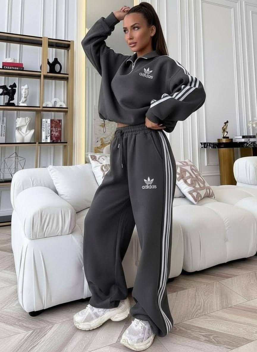 спортивный костюм adidas женский,стильный костюм с лампасами,костюм женский,спортивный костюм,костюм спортивный женский